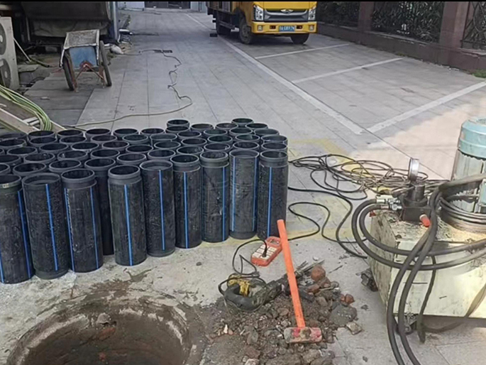 永善PE置换管厂家 DN315置换管 非开挖管短管置换